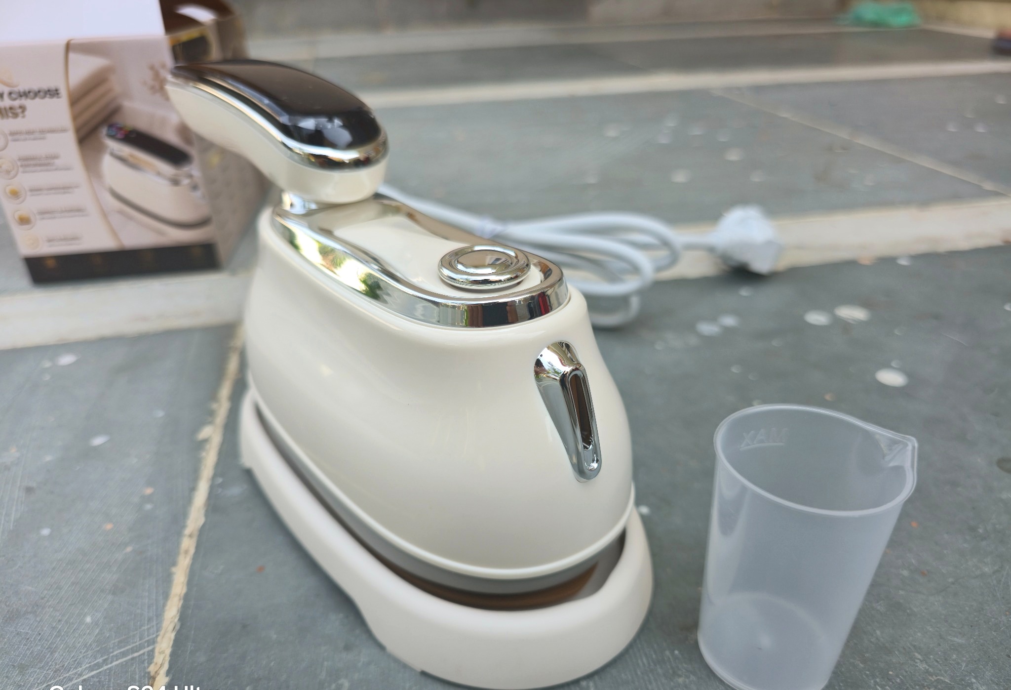 KASHTRONIX Micro Steam Iron side view